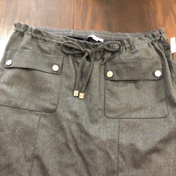 NWT⭐️ A PEA IN‎ THE POD maternity GRAY WOOL blend SKIRT M business work casual - Picture 10 of 12